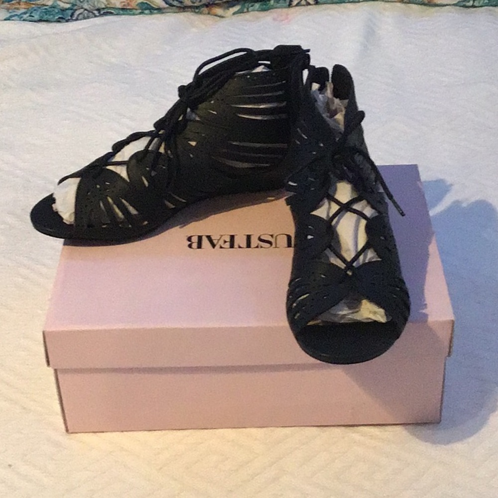 Justfab black Chantal wedges Sz 7 NIB
